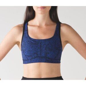 Lululemon‎ Women's Fast Time Sports Bra un Antique Paisley Sapphire Blue Size 6